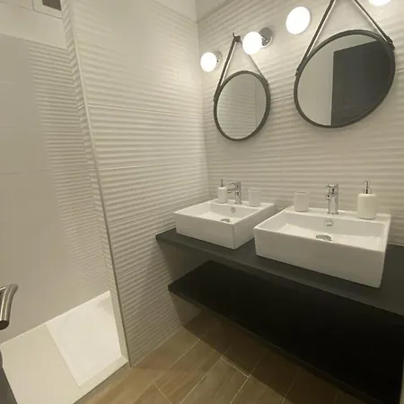 Apartamento Beau T4 Avec Balcon Au Palais Des Rois De Majorque *